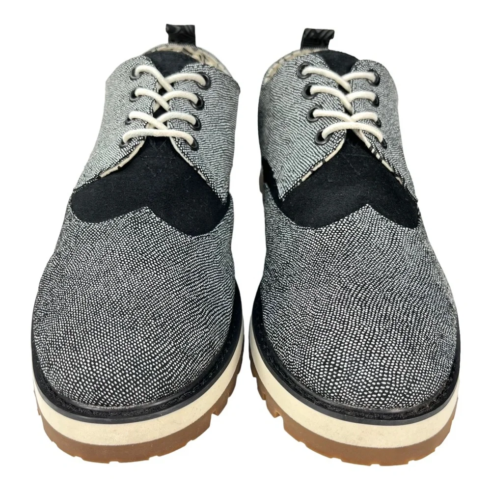 TOMS Men’s 9.5 Brogue‎ V White Caviar Leather Oxford Vibram Sole Shoes